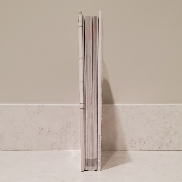 My Perfect Pantry: 150 Easy Recipes from 50 Essential Ingredients - Cookbook - Picture 4 of 11